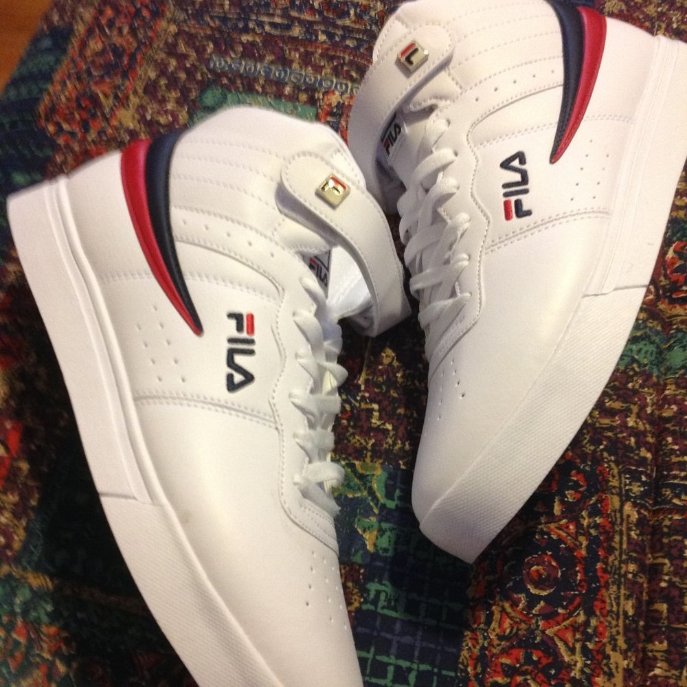 FILA VULC 13 White Mid Sneakers - 11.5 - New in Box